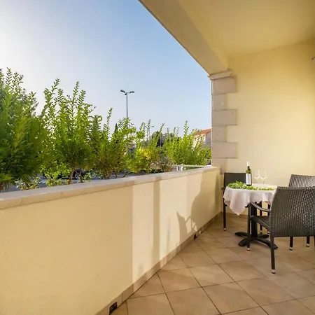 Brigita Lejlighed Mlini